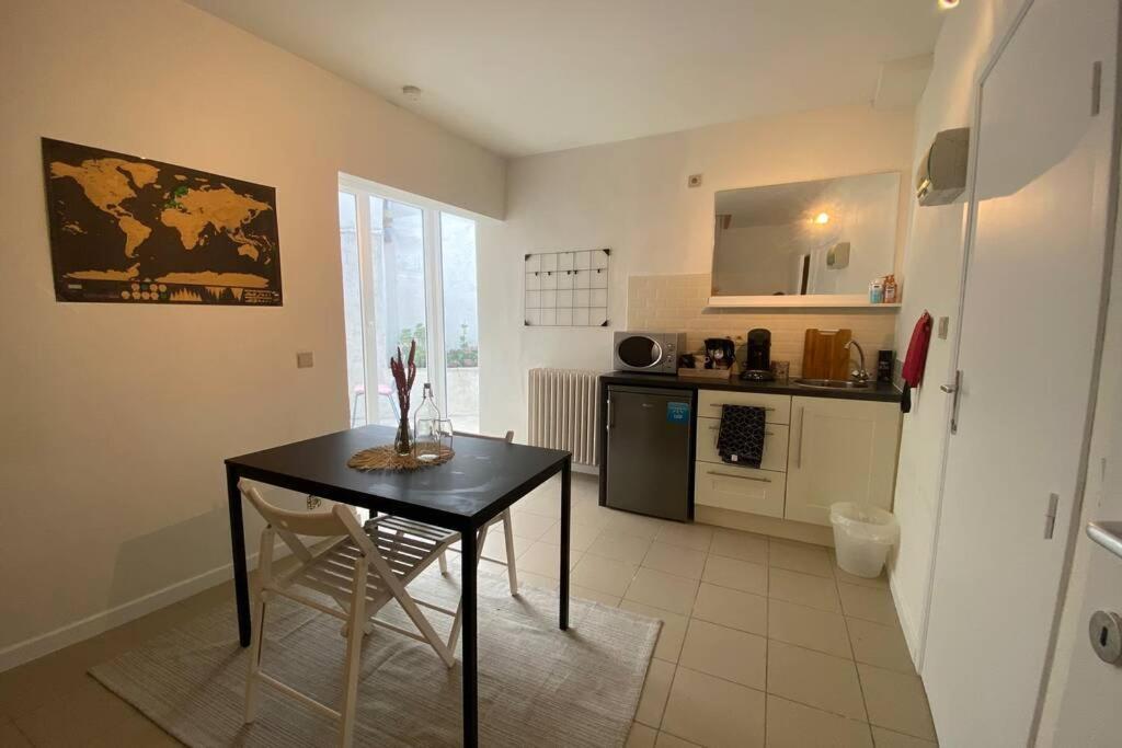 Appartement Studio With Terrace In 17th Century House Bruges